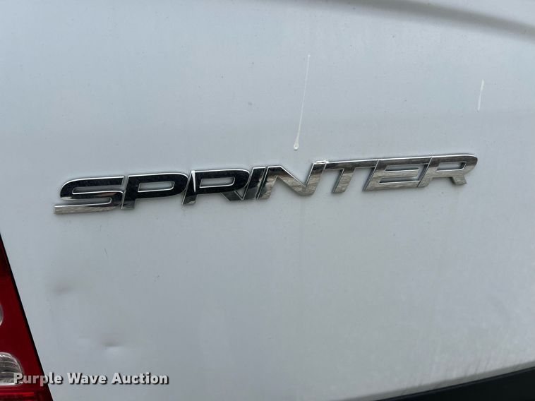 image for item NJ9524 2016 Mercedes Benz Sprinter 3500 Bluetec  refrigerated van