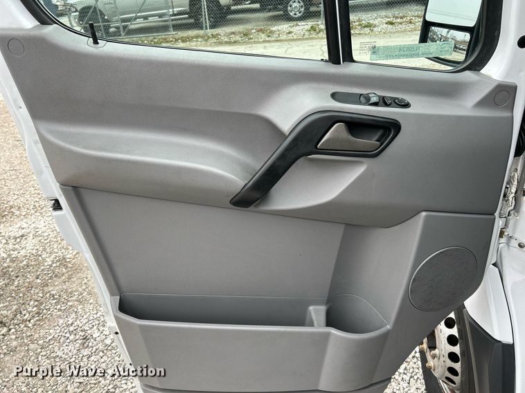 image for item NJ9524 2016 Mercedes Benz Sprinter 3500 Bluetec  refrigerated van