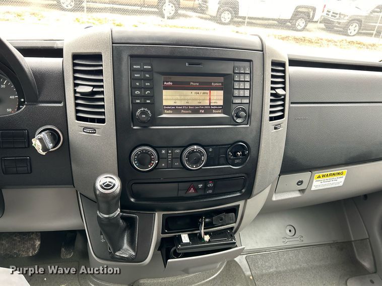 image for item NJ9524 2016 Mercedes Benz Sprinter 3500 Bluetec  refrigerated van