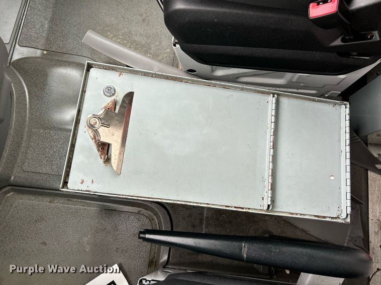 image for item NJ9524 2016 Mercedes Benz Sprinter 3500 Bluetec  refrigerated van