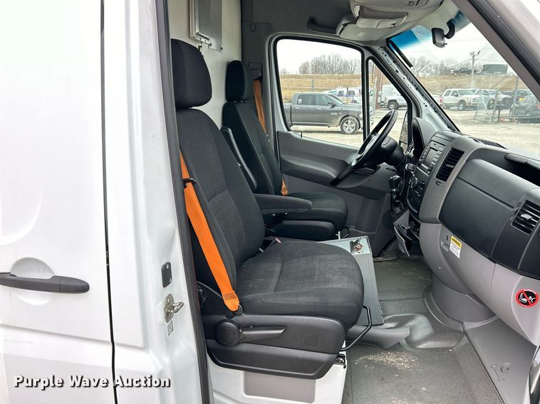 image for item NJ9524 2016 Mercedes Benz Sprinter 3500 Bluetec  refrigerated van