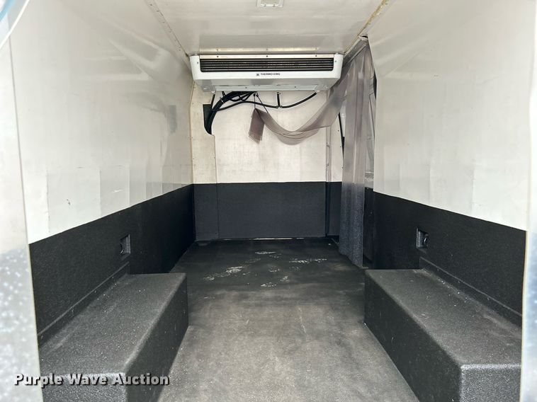 image for item NJ9524 2016 Mercedes Benz Sprinter 3500 Bluetec  refrigerated van