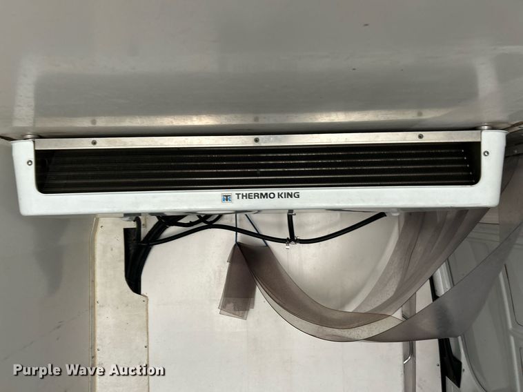image for item NJ9524 2016 Mercedes Benz Sprinter 3500 Bluetec  refrigerated van