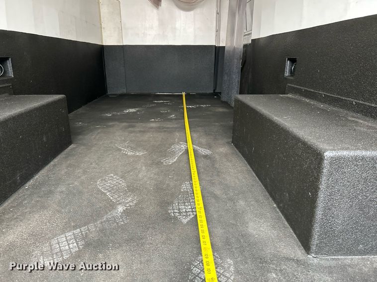 image for item NJ9524 2016 Mercedes Benz Sprinter 3500 Bluetec  refrigerated van