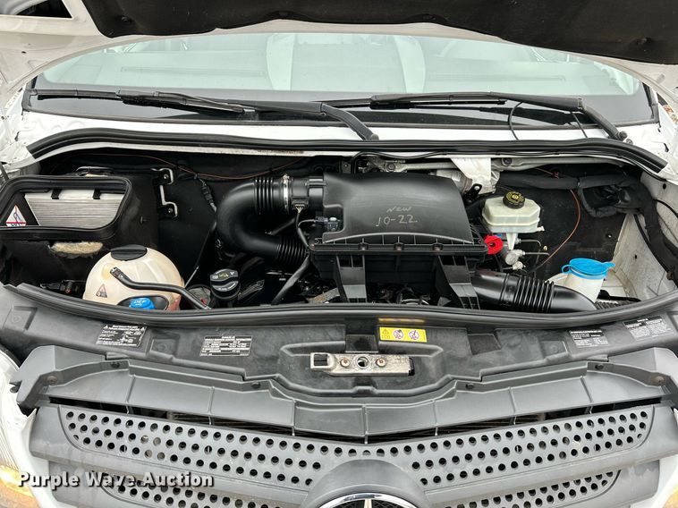 image for item NJ9524 2016 Mercedes Benz Sprinter 3500 Bluetec  refrigerated van