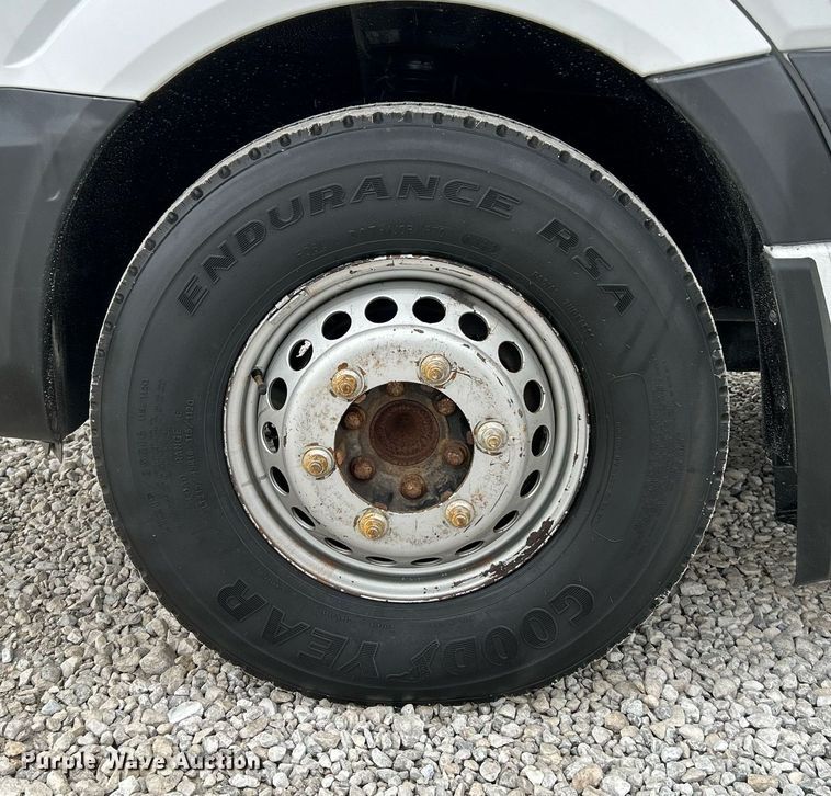 image for item NJ9524 2016 Mercedes Benz Sprinter 3500 Bluetec  refrigerated van