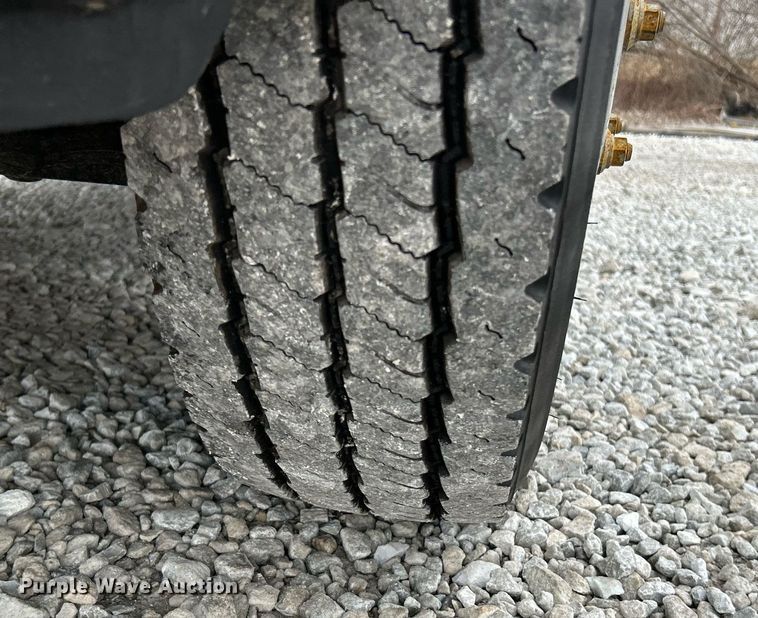 image for item NJ9524 2016 Mercedes Benz Sprinter 3500 Bluetec  refrigerated van