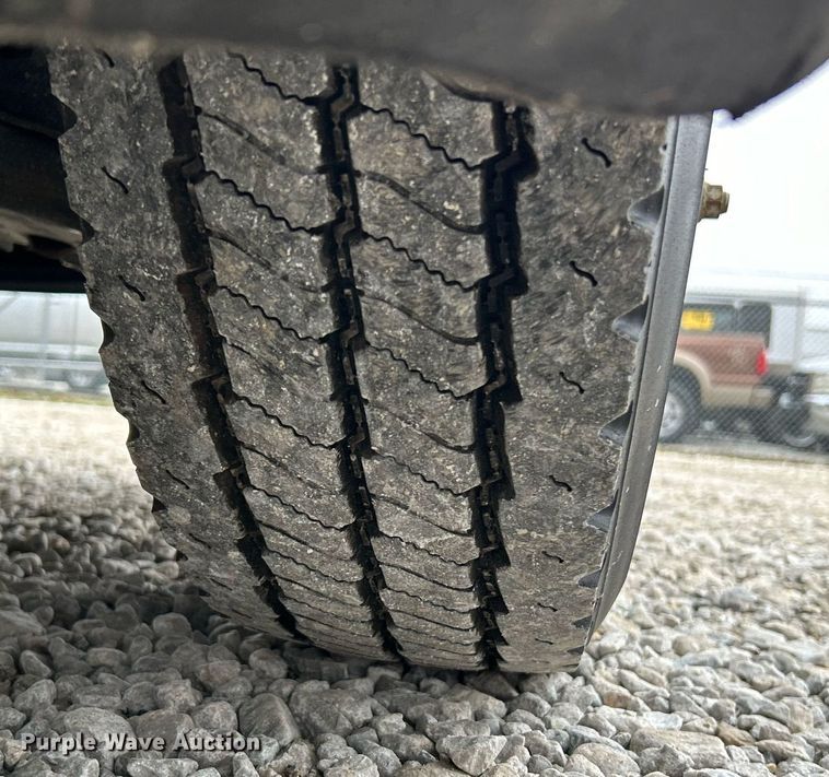 image for item NJ9524 2016 Mercedes Benz Sprinter 3500 Bluetec  refrigerated van