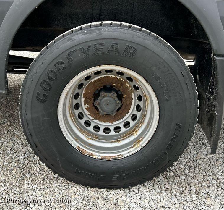 image for item NJ9524 2016 Mercedes Benz Sprinter 3500 Bluetec  refrigerated van