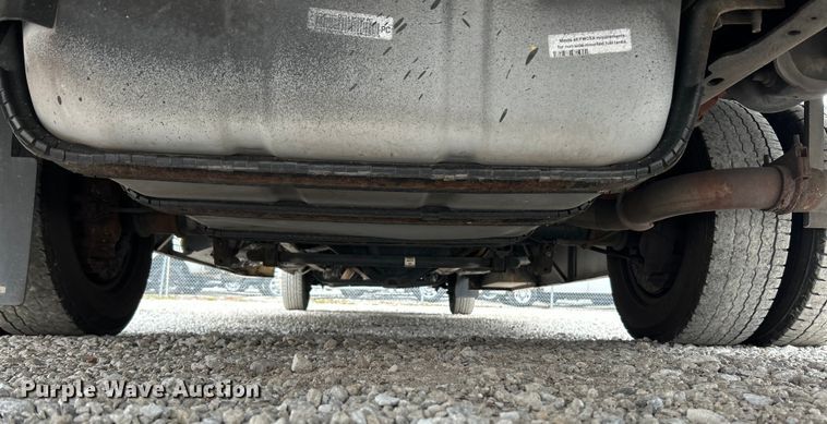 image for item NJ9526 2015 Ford E450 Super Duty shuttle bus