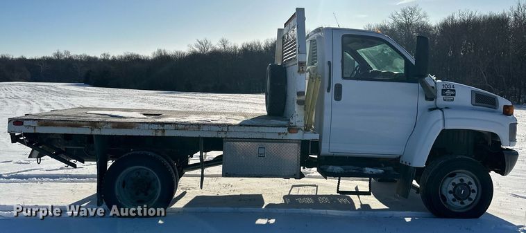 image for item NL9348 2006 Chevrolet C4500 flatbed truck