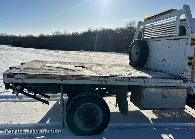 image for item NL9348 2006 Chevrolet C4500 flatbed truck