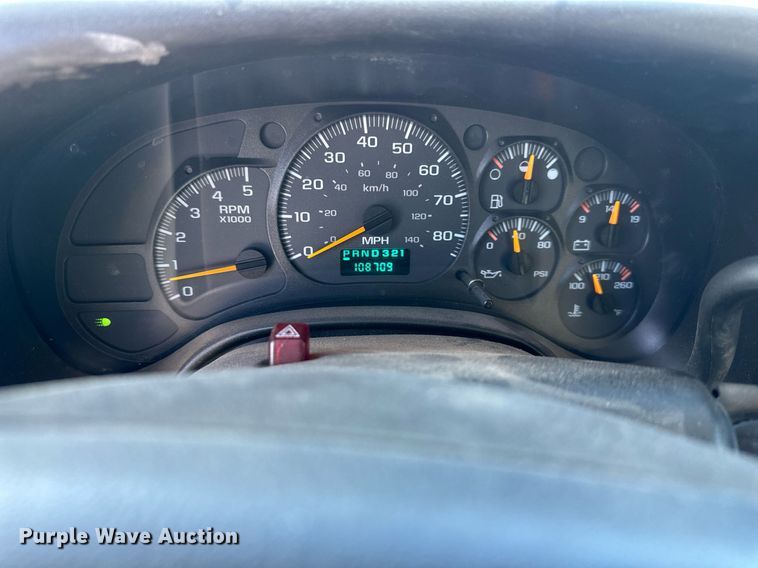 image for item NL9348 2006 Chevrolet C4500 flatbed truck