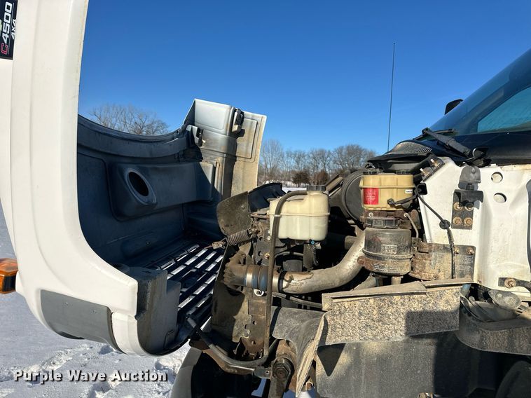 image for item NL9348 2006 Chevrolet C4500 flatbed truck