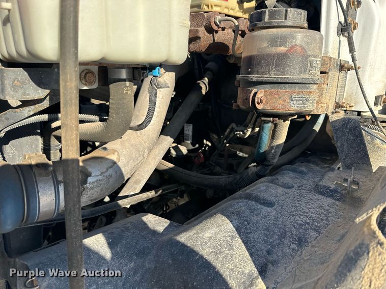 image for item NL9348 2006 Chevrolet C4500 flatbed truck