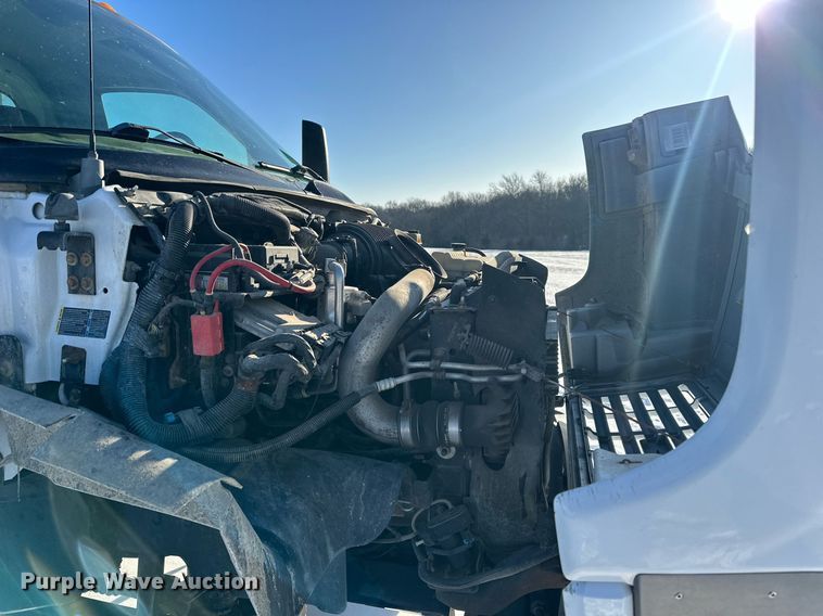 image for item NL9348 2006 Chevrolet C4500 flatbed truck