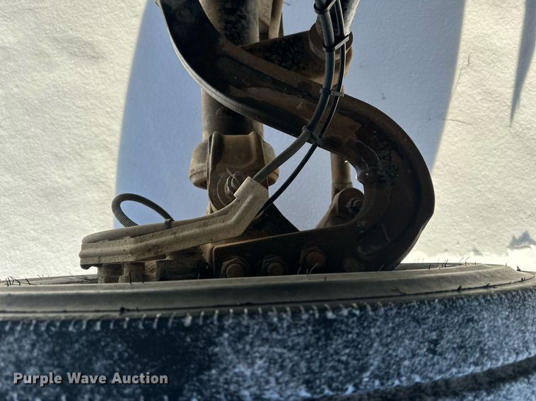 image for item NL9348 2006 Chevrolet C4500 flatbed truck