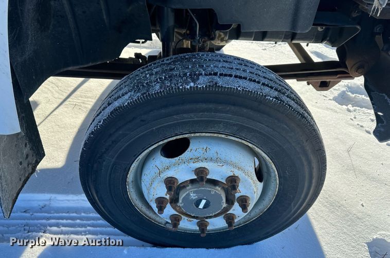 image for item NL9348 2006 Chevrolet C4500 flatbed truck