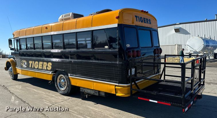 image for item NM9129 1971 Chevrolet    party bus