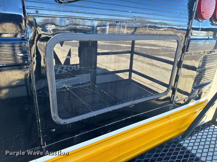 image for item NM9129 1971 Chevrolet    party bus