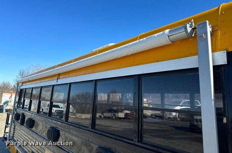 image for item NM9129 1971 Chevrolet    party bus