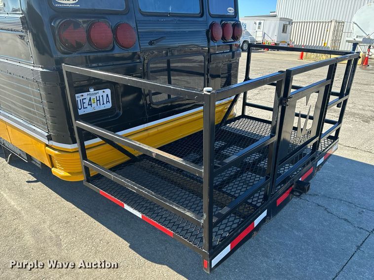 image for item NM9129 1971 Chevrolet    party bus