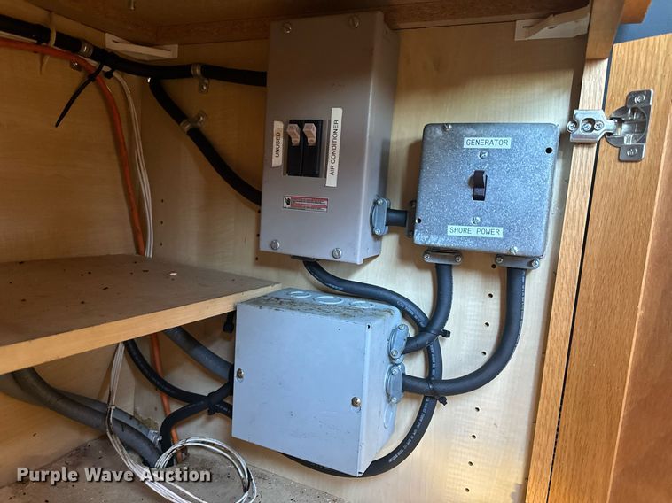 image for item NM9129 1971 Chevrolet    party bus