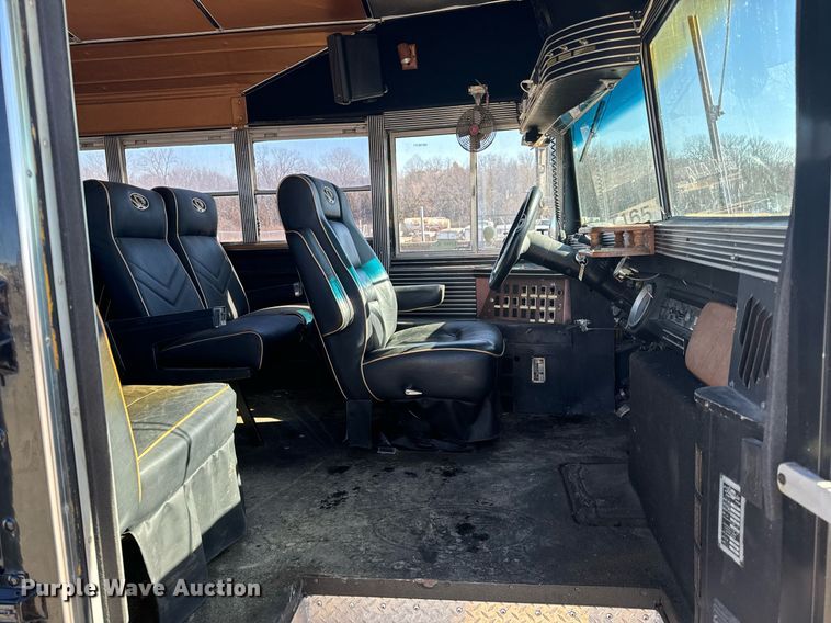 image for item NM9129 1971 Chevrolet    party bus