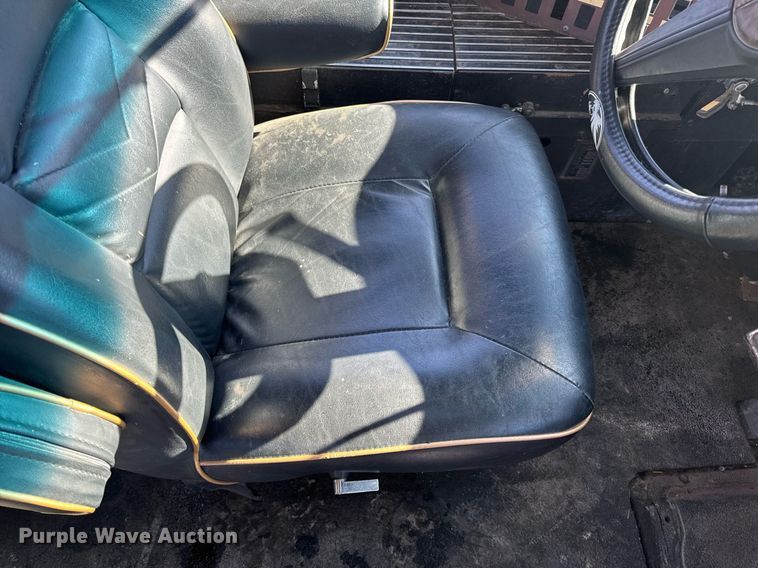 image for item NM9129 1971 Chevrolet    party bus