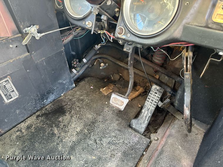 image for item NM9129 1971 Chevrolet    party bus