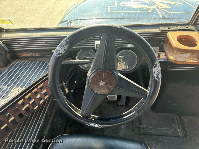 image for item NM9129 1971 Chevrolet    party bus