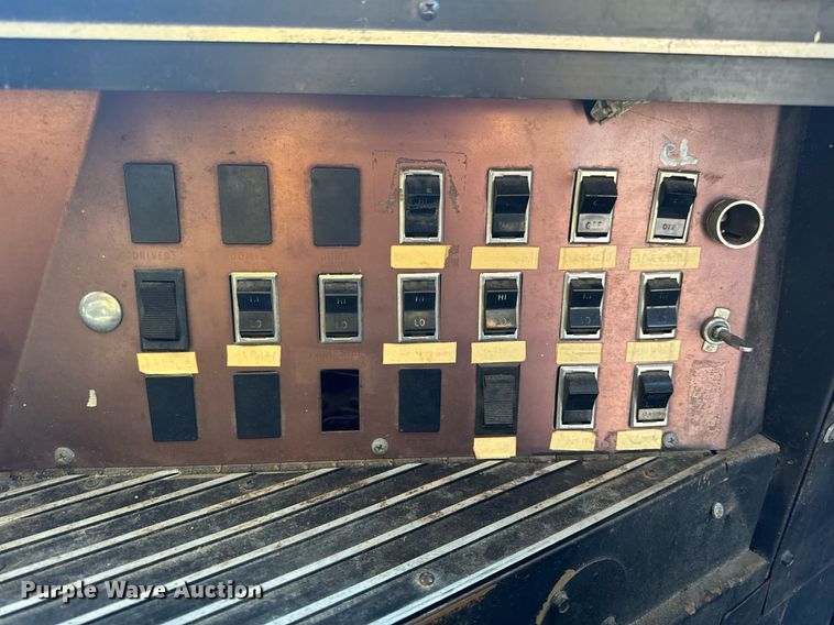 image for item NM9129 1971 Chevrolet    party bus