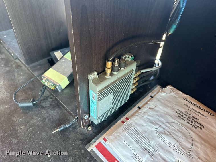 image for item NM9129 1971 Chevrolet    party bus