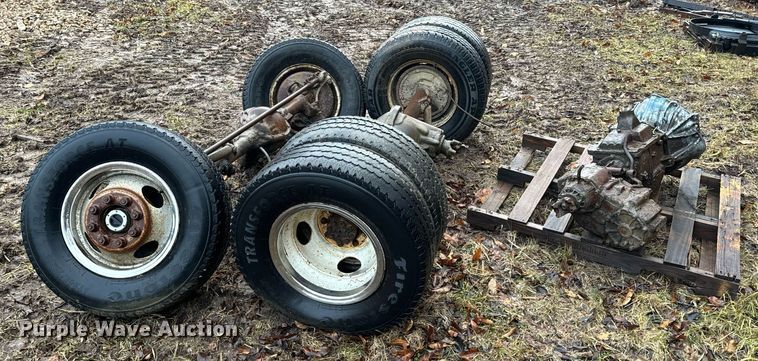 image for item NM9246 1976 Chevrolet 3500 parts