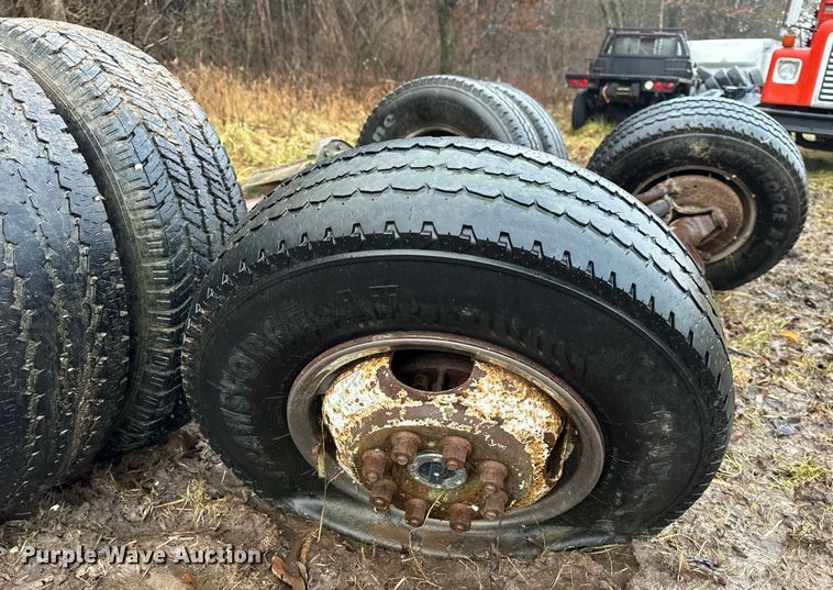 image for item NM9246 1976 Chevrolet 3500 parts