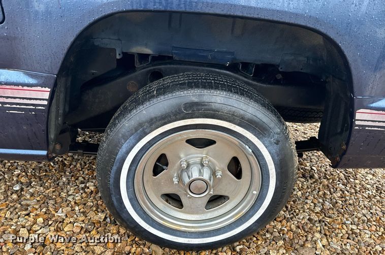 image for item NM9247 1987 Dodge Ram 50 pickup truck