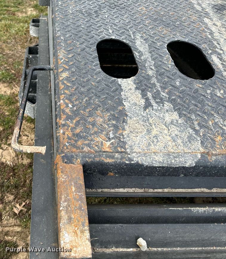 image for item NM9295 2019 Big Tex 22GN-20BK+5MR equipment trailer