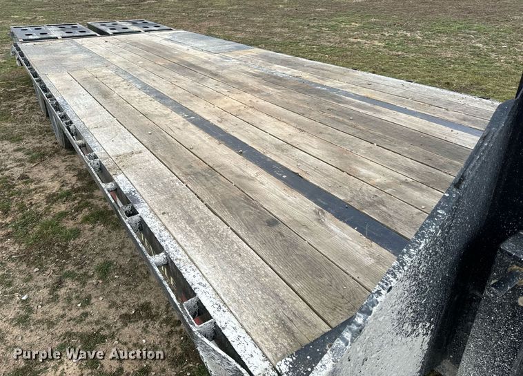 image for item NM9295 2019 Big Tex 22GN-20BK+5MR equipment trailer