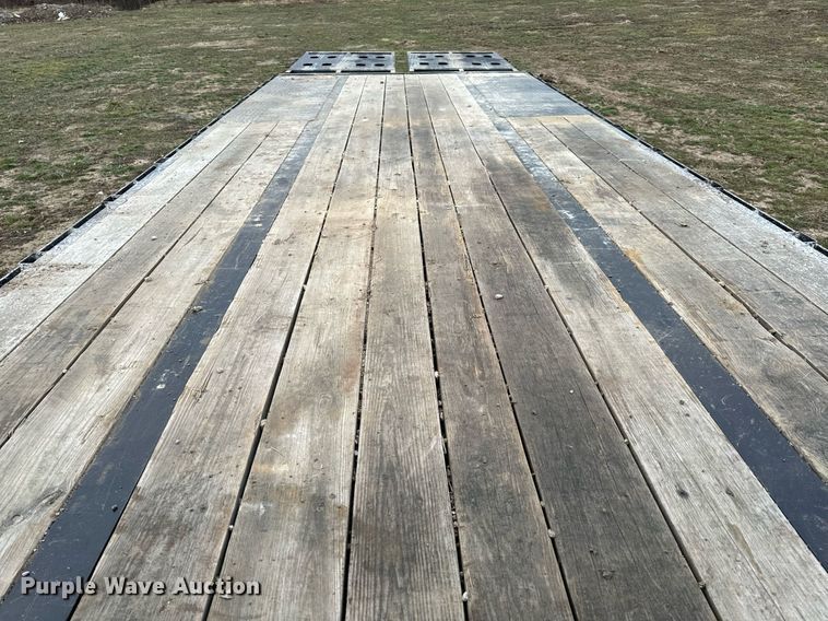 image for item NM9295 2019 Big Tex 22GN-20BK+5MR equipment trailer