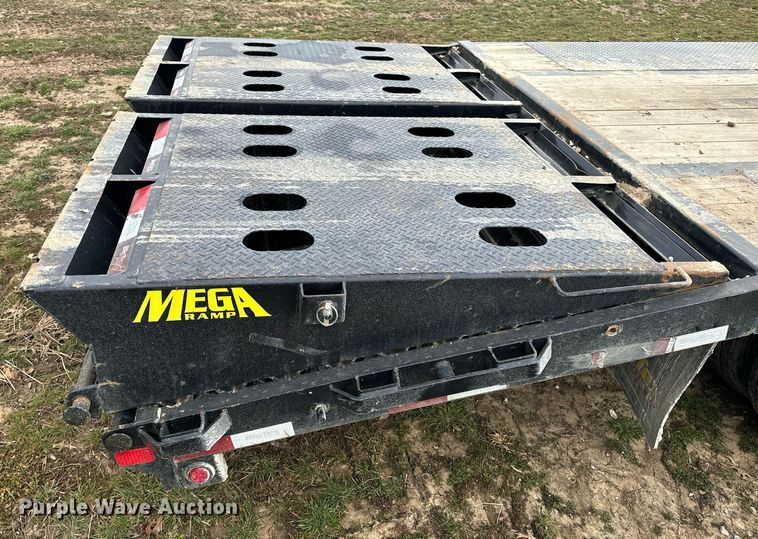 image for item NM9295 2019 Big Tex 22GN-20BK+5MR equipment trailer