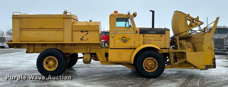 image for item NN9363 1975 Oshkosh W-1700-15 snowblower truck