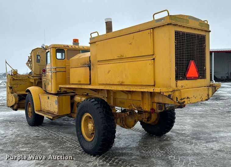 image for item NN9363 1975 Oshkosh W-1700-15 snowblower truck