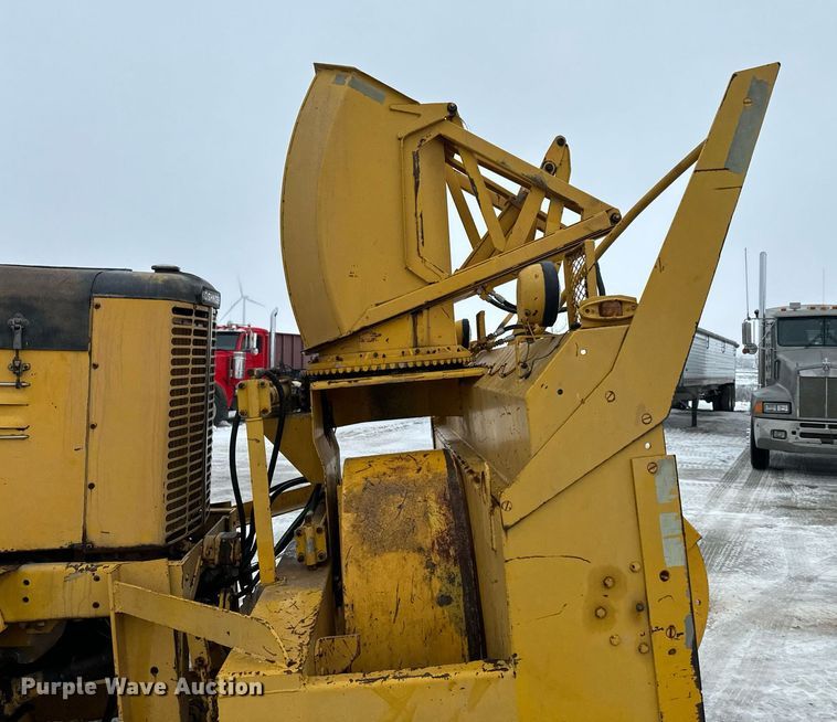 image for item NN9363 1975 Oshkosh W-1700-15 snowblower truck