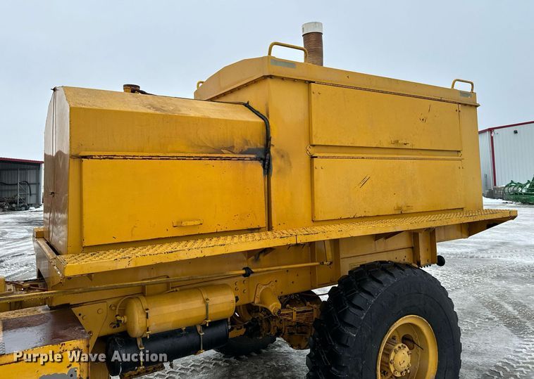 image for item NN9363 1975 Oshkosh W-1700-15 snowblower truck