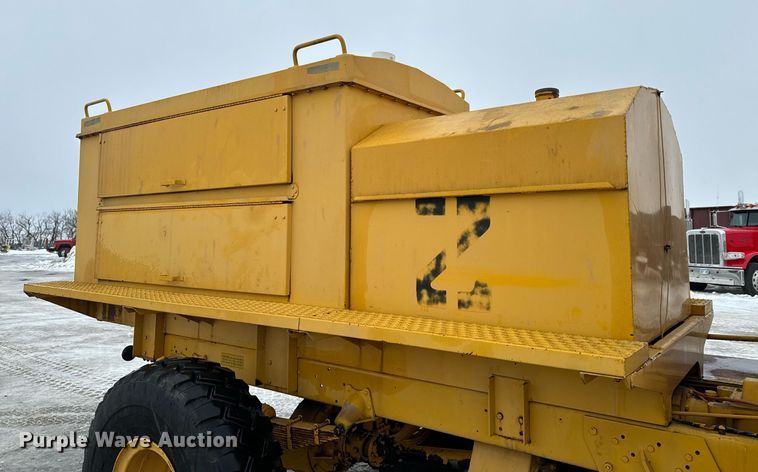 image for item NN9363 1975 Oshkosh W-1700-15 snowblower truck