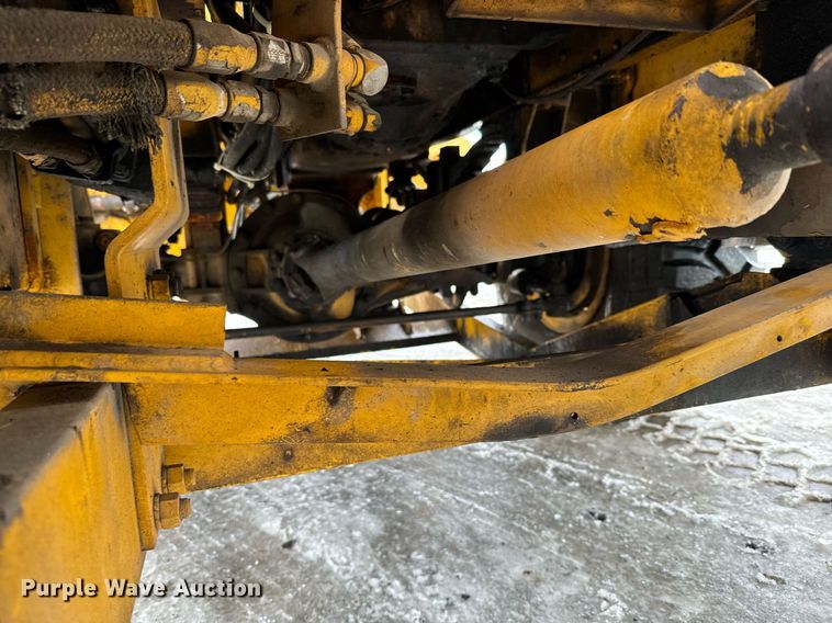 image for item NN9363 1975 Oshkosh W-1700-15 snowblower truck