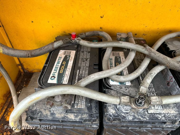 image for item NN9363 1975 Oshkosh W-1700-15 snowblower truck