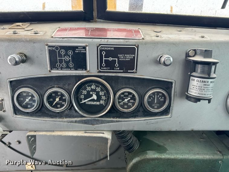 image for item NN9363 1975 Oshkosh W-1700-15 snowblower truck