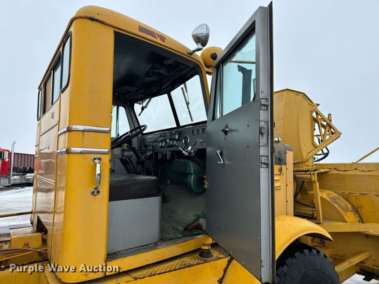 image for item NN9363 1975 Oshkosh W-1700-15 snowblower truck