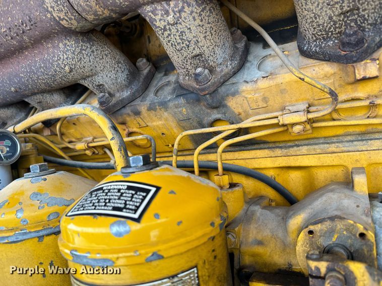 image for item NN9363 1975 Oshkosh W-1700-15 snowblower truck